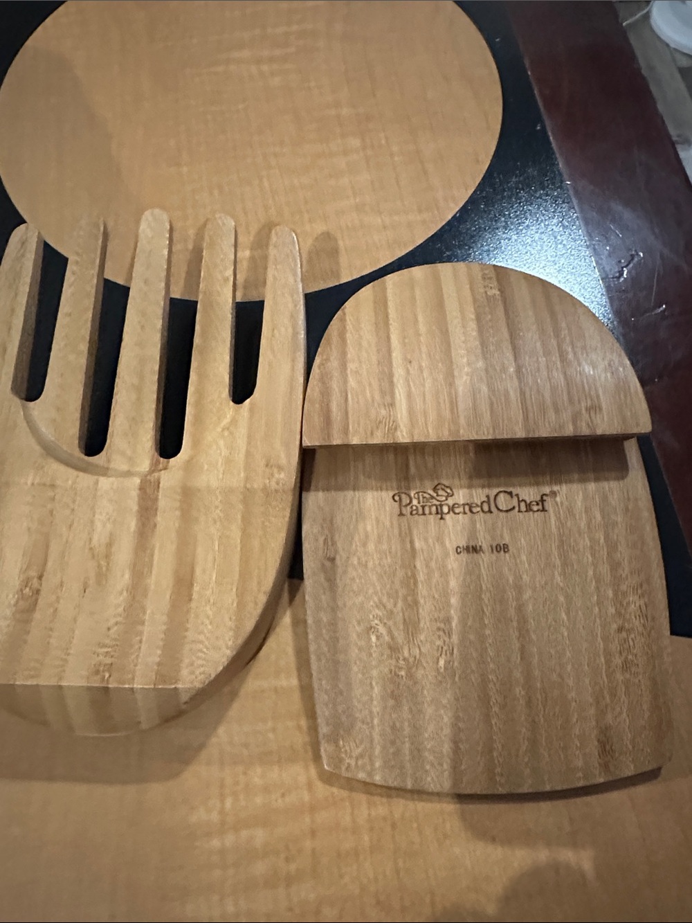 Pampered Chef Bamboo Salad Hands - Natural Wood Tone